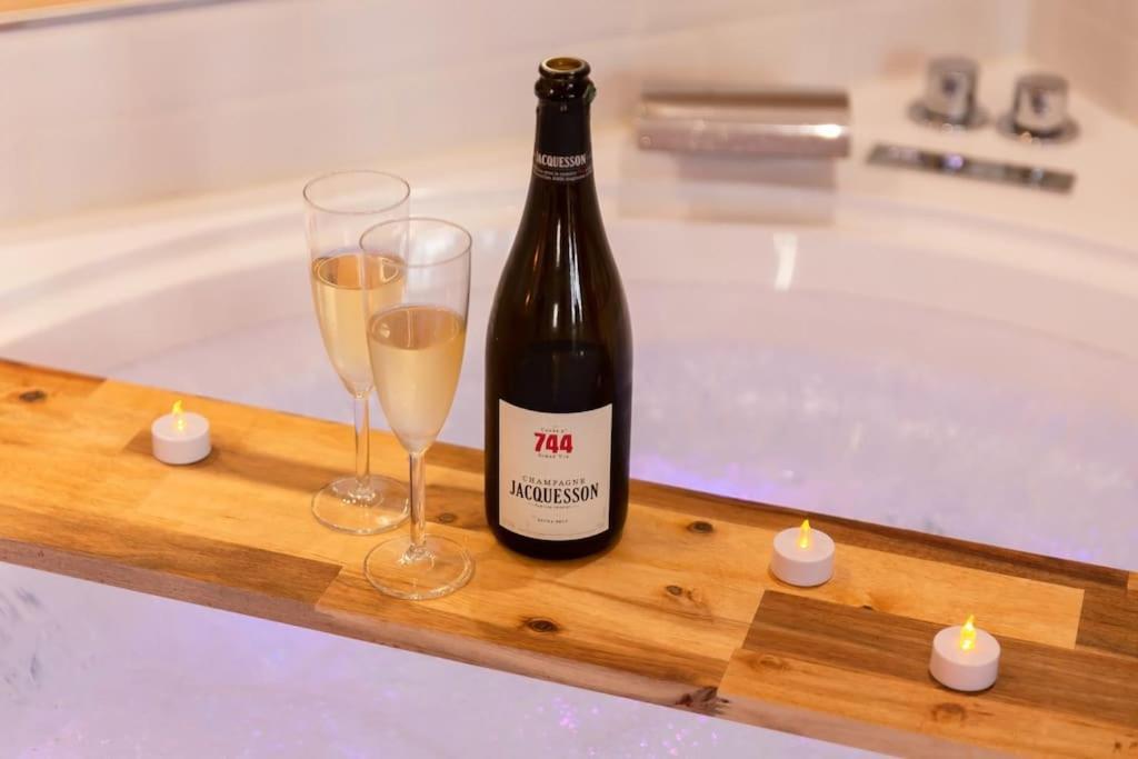 Suite Love Jacuzzi Μοντεβρέν Εξωτερικό φωτογραφία