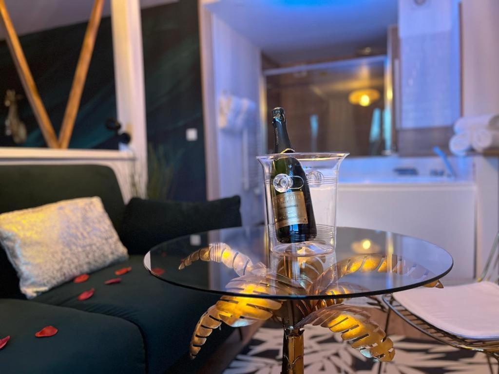 Suite Love Jacuzzi Μοντεβρέν Εξωτερικό φωτογραφία